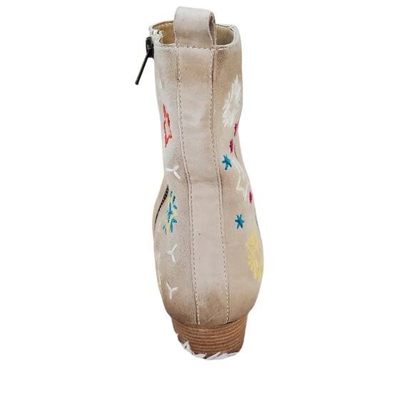 NWT Women's Free People Bowers Embroidered Booties Size 39 - Picture 10 of 16